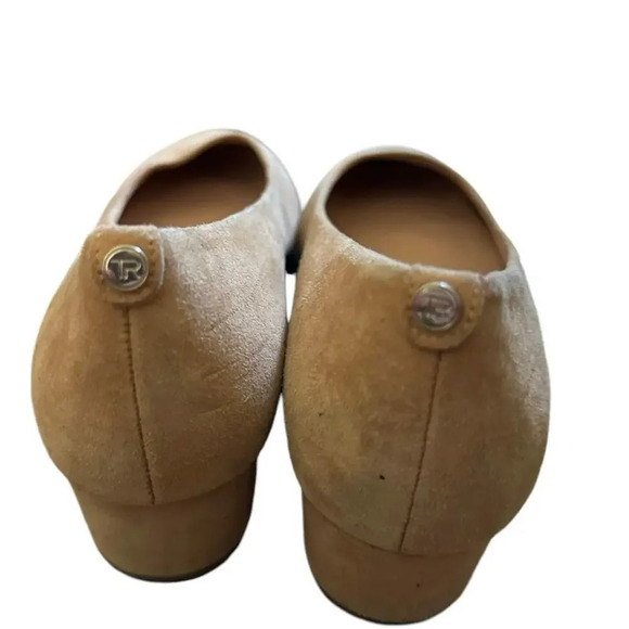 Taryn Rose Beige Babs Leather Pull-On Pump Heels Size 11B - Picture 7 of 11